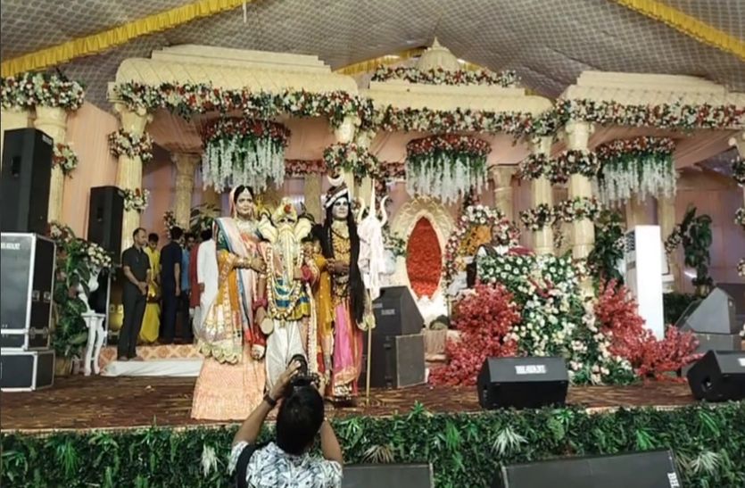 (देखें वीडियो: ब्रह्मा शिवमहापुराण कथा : पं. मिश्रा ने बताए शिवकृपा प्राप्ति के उपाय