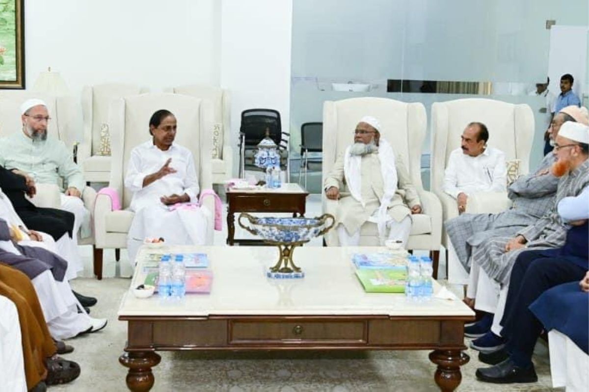 brs-oppose-ucc-cm-kcr-took-decision-after-meeting-muslim-leaders
