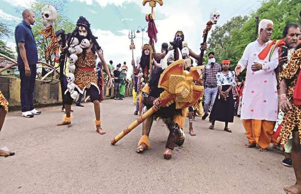 Saavan 2023 : Aghori was seen doing Har Har Mahadev Tandav
