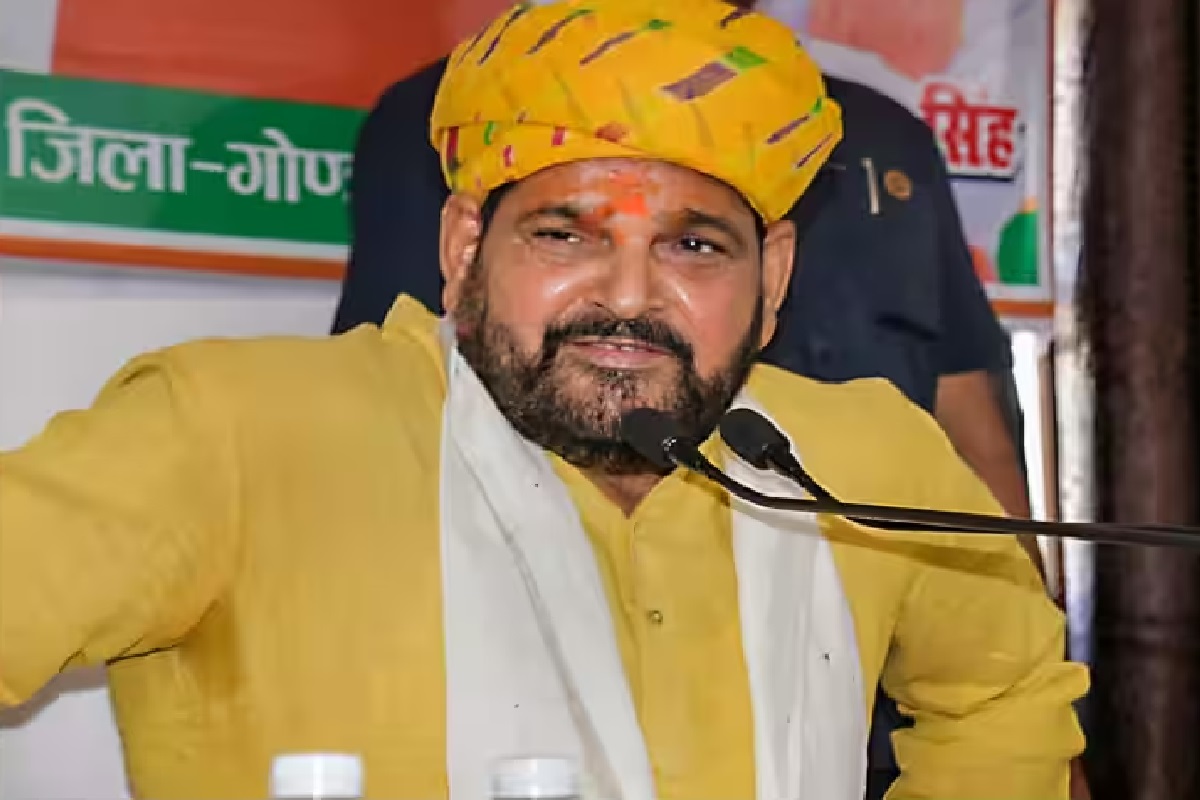 दिल्ली पुलिस बोली- बृजभूषण शरण सिंह ने छेड़छाड़ की, मुकदमा चले और सजा मिले