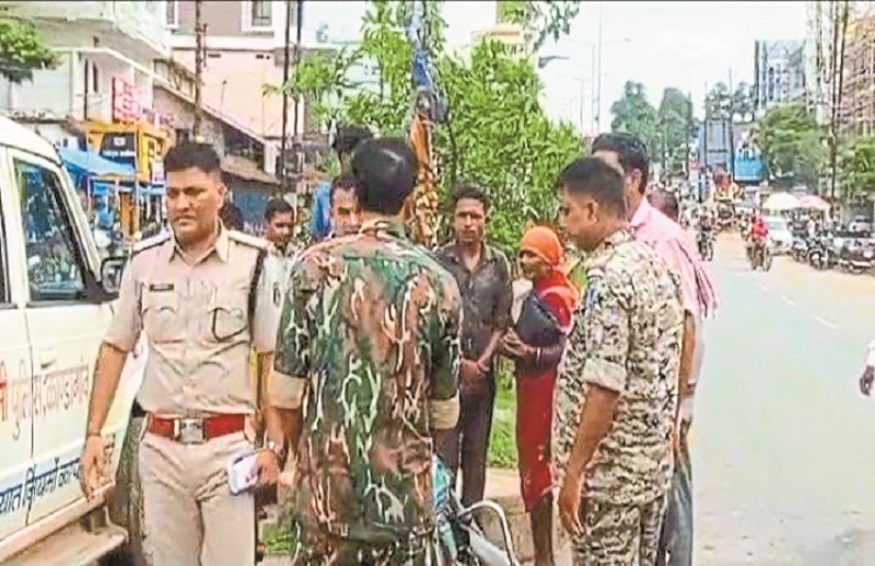 Unknown truck crushed bike rider youth in NH-30