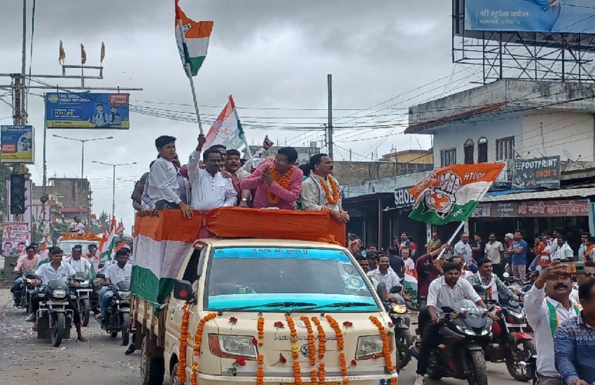 MLA के बाद कैबिनेट मंत्री बने मोहन मरकाम, नगर वासियों ने धूम-धाम से किया स्वागत, देखे वीडियो