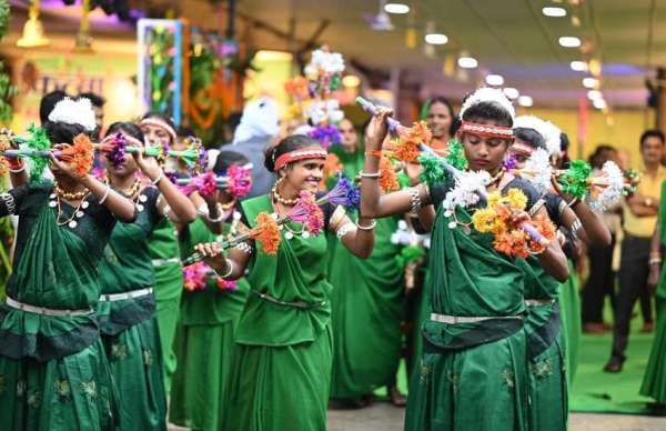 हरियर हरेली तिहार के रंग... 