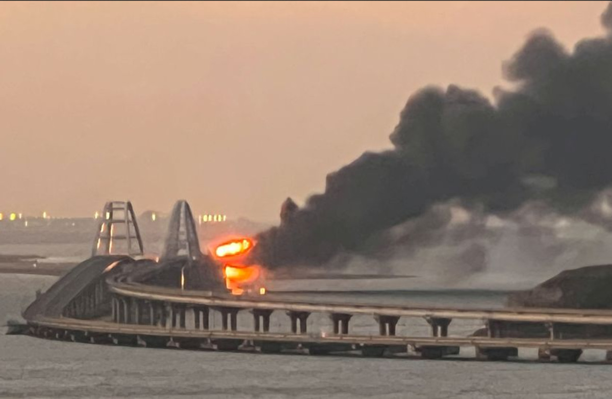 crimea_bridge_attack.jpg