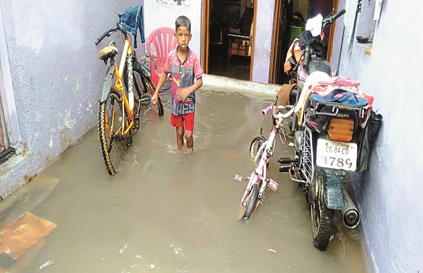 Rainfall: water from house to road, big problem