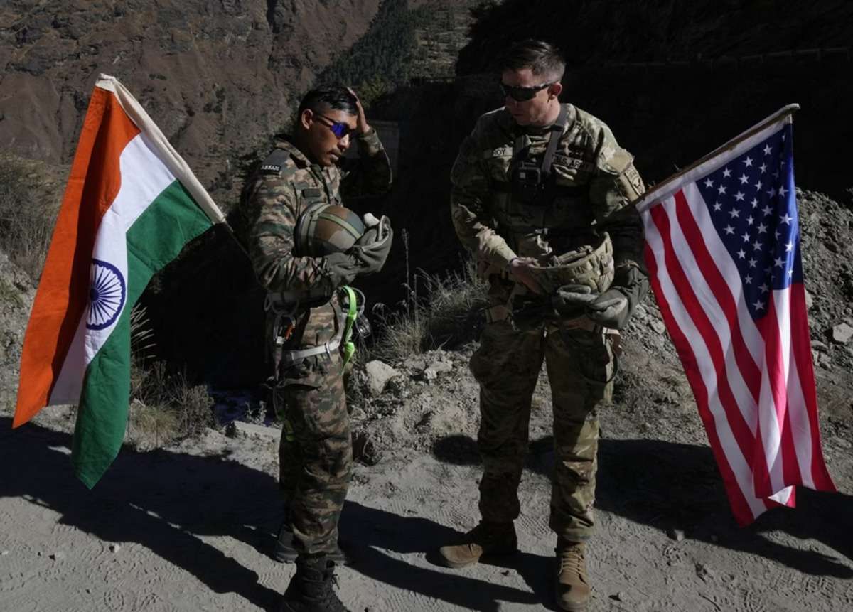 indian_and_american_soldiers.jpg