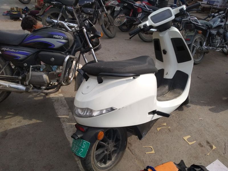 सड़कों पर ईवी पकड़ रहे स्पीड, बिक्री की रफ्तार दोगुनी