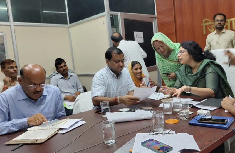 जनसुनवाई में टोंक कलक्टर ने कहा , जिनका निस्तारण संभव नहीं, अधिकारी उसका लिखित में दें जवाब