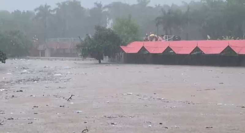 Gujarat Rain: जूनागढ़ शहर में बारिश का रौद्र रूप