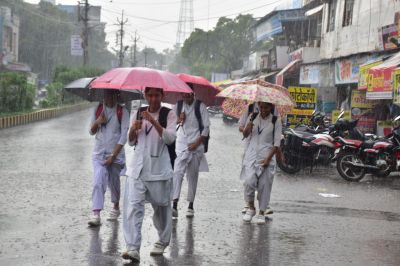 video सबसे कम बारिश वाले जिलों में मंदसौर शामिल, मंडरा रहे बादल बरस नहीं रहे