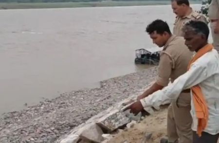 Hamirpur news : युवती के नदी में कूदने से पहले का वीडियो आया सामने, चौकी प्रभारी,आरक्षी निलंबित,जाने मामला