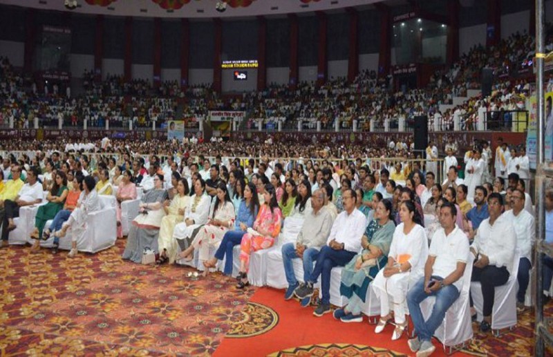 अच्छे लीडर के गुण, पुरानी बातों की गांठ न बांधें, बल्कि क्षमा करें और भूल जाएं