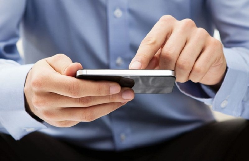 अगर आपका भी मोबाइल हो गया है चोरी..तो घर बैठे करे ब्लॉक और रखे निगरानी, बस करना होगा ये काम