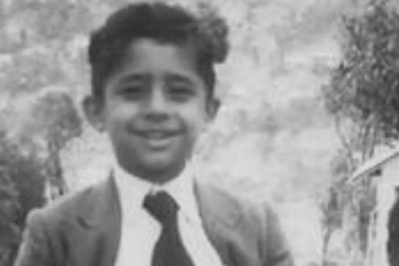 Naseeruddin Shah childhood photo viral on social media