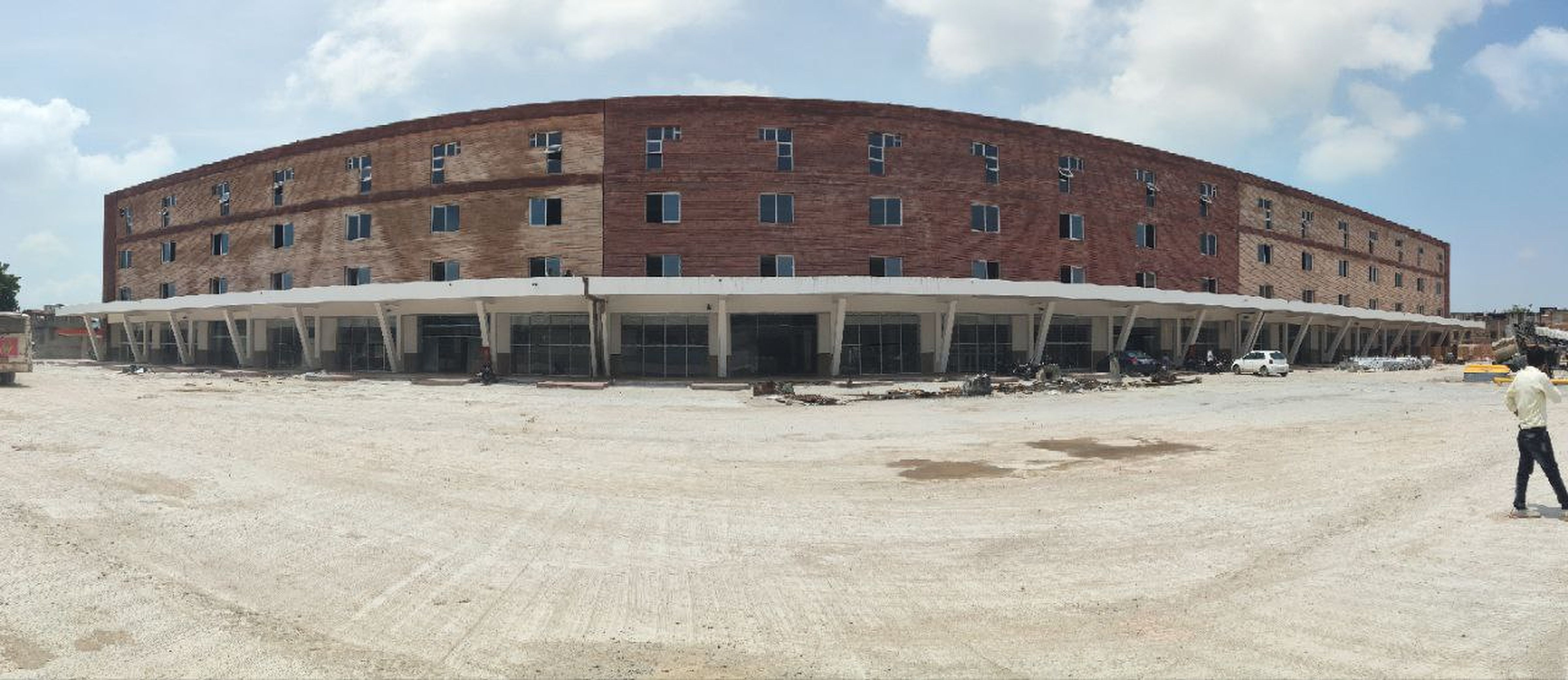 NEWS BUS STAND काम अंतिम चरण में, अगस्त में लोकार्पण