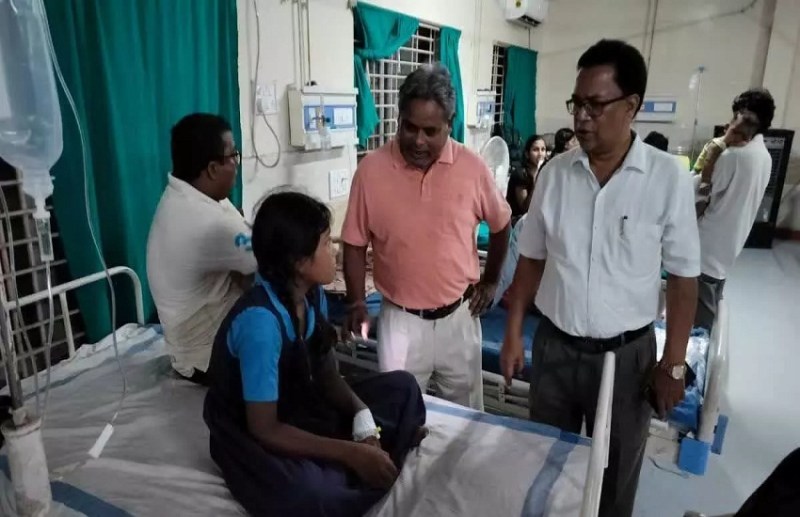 10 children fell ill after eating mid day meal in school
