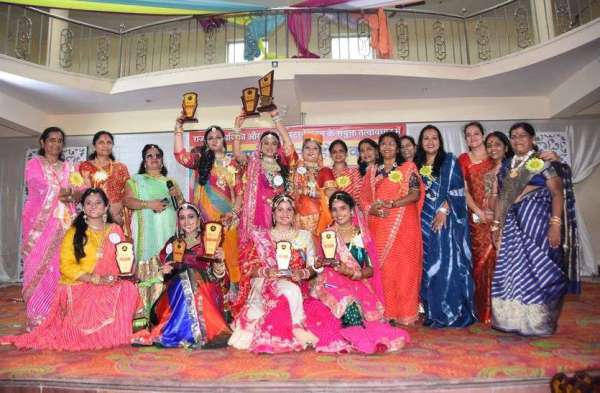 Patrika Sawan Mahotsav : रैम्प पर बिखरा सतरंगी लहरिए का जादू, यादगार बना सावन, देखें तस्वीरें