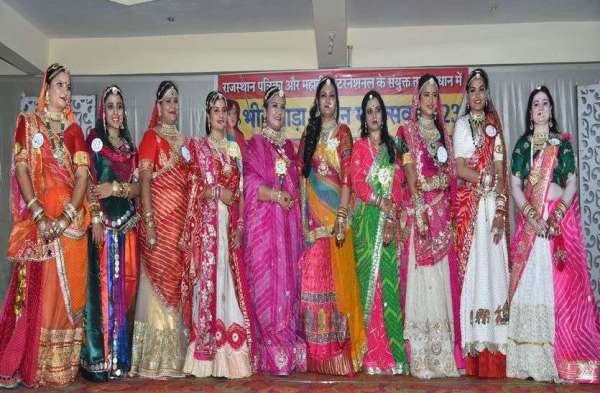 Patrika Sawan Mahotsav : रैम्प पर बिखरा सतरंगी लहरिए का जादू, यादगार बना सावन, देखें तस्वीरें