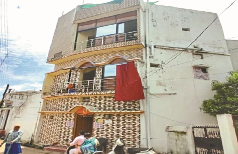 भाजपा पार्षद के घर चोरों ने बोला धावा, लाखों के नकदी-गहने लेकर हुए फरार, CCTV फुटेज में दिखी काली करतूत