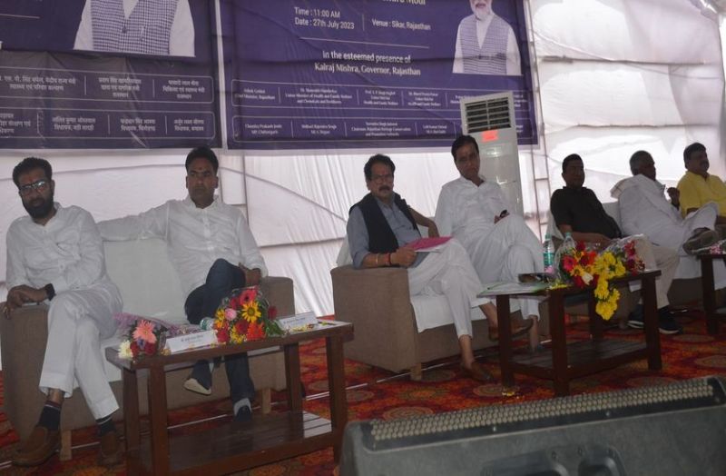 काजल की कोठरी में रहकर भी नहीं लगने दिया दाग