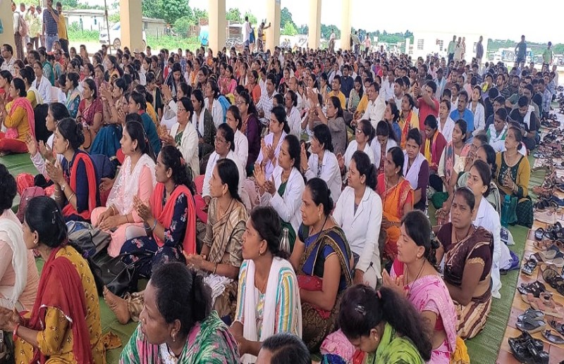 Contract workers can be regular before elections!