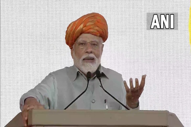 '... तो 300 रुपए लीटर दूध मिलता', विपक्ष पर I.N.D.I.A नाम को लेकर बरसे पीएम मोदी