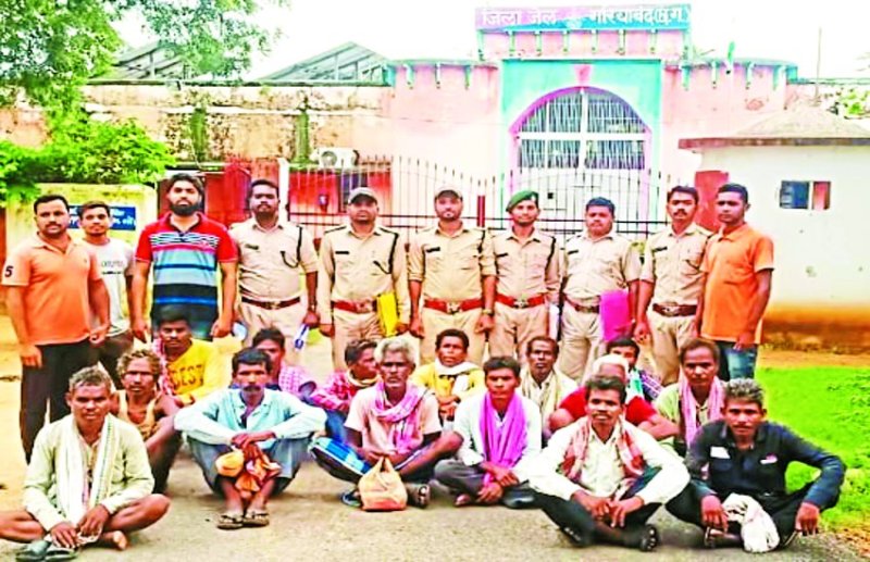 उदंती सीतानदी टाइगर रिजर्व क्षेत्र में अतिक्रमण कर खेती कर रहे 15 लोग गिरफ्तार