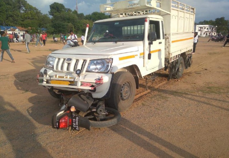 Pickup collided bike riders