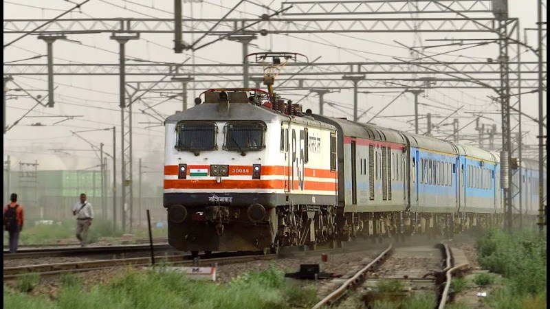 ELECTRIC TRAINS---जयपुर रूट पर जल्द दौड़ेगी इलेक्टि्रक ट्रेनें