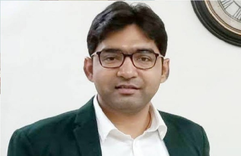 ED छापे के बाद नगर निगम आयुक्त हुए फरार, मोबाइल नंबर भी बंद, पुलिस को अब तक नहीं मिला सुराग