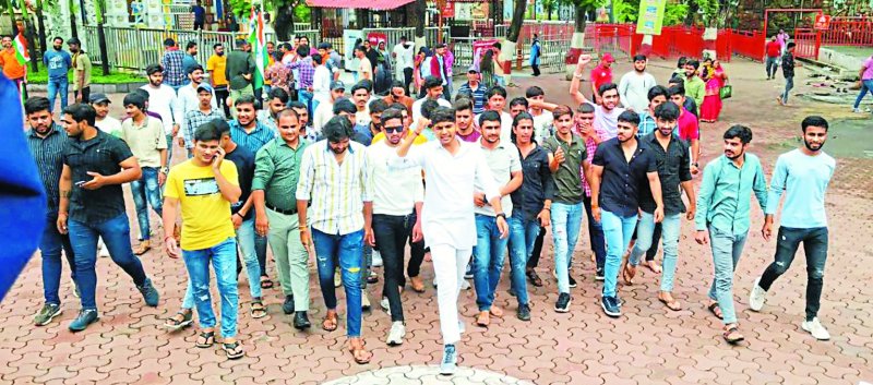 छात्र सत्याग्रह : एनएसयूआइ ने खजराना से किया पदयात्रा का श्रीगणेश