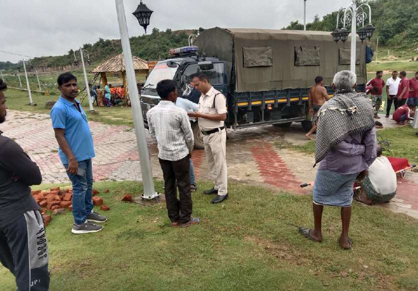 पर्यटन स्थल में बोटिंग के दौरान सैफ्टी जैकेट खोलकर क्वारी में कूदे युवक का दूसरे दिन मिला शव