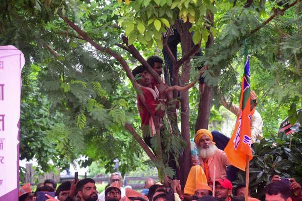 demo by bjp at statue circle 