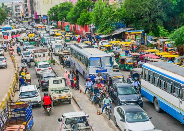 Narayan singh circle jaam by buses