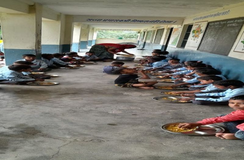 राजस्थान के सरकारी स्कूलों में अब नए बर्तनों में खाना खाएंगे बच्चे