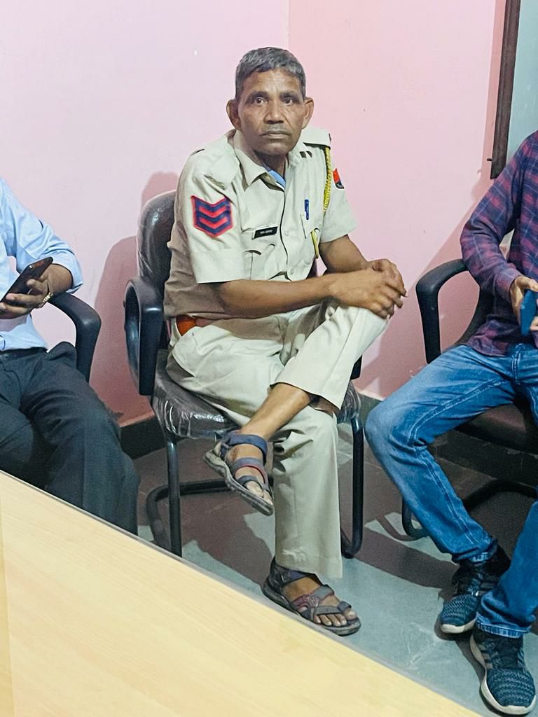 दौसा. झांपदा थाने का हैड कांस्टेबल को रिश्वत लेते दबोचा, एक सप्ताह बाद ही लगा खाकी पर दूसरा दाग