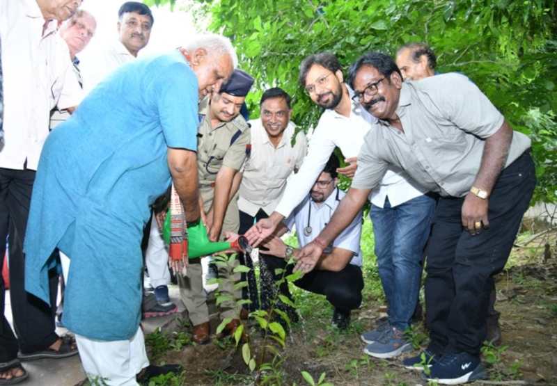 हरियाळो राजस्थान: पौधरोपण कर लिया रक्षा का संकल्प, वक्ताओं ने बताया प्रर्यावरण संरक्षण का महत्व