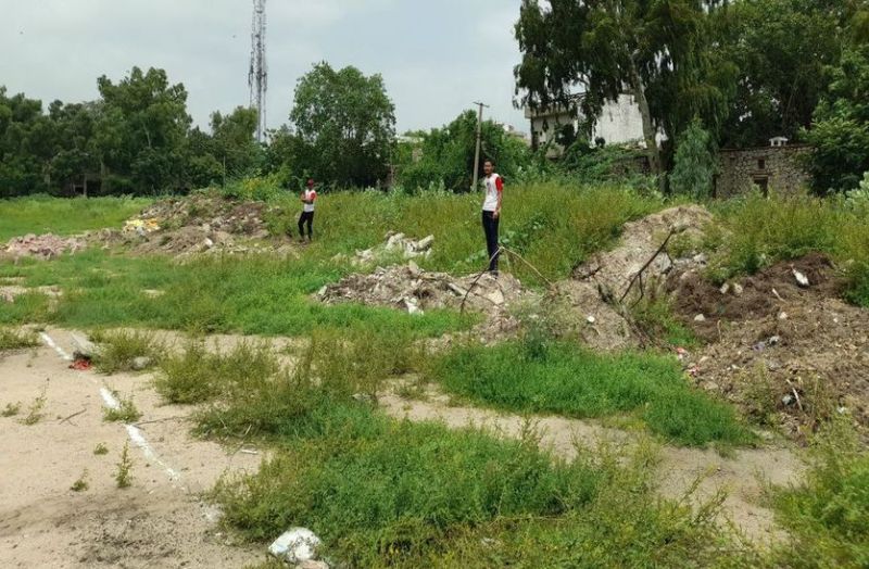 Rajiv Gandhi Rural and Urban Olympics: चौका लगा तो बॉल गुम, मिट्टी के धोरों पर फिल्डिंग