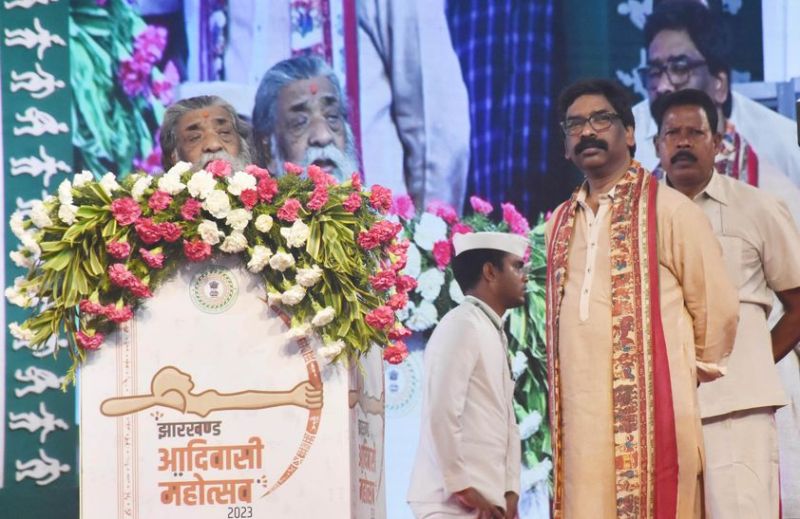 सभी राज्यों के आदिवासी एक हों, लड़ाई हमारे अस्तित्व की है: सोरेन