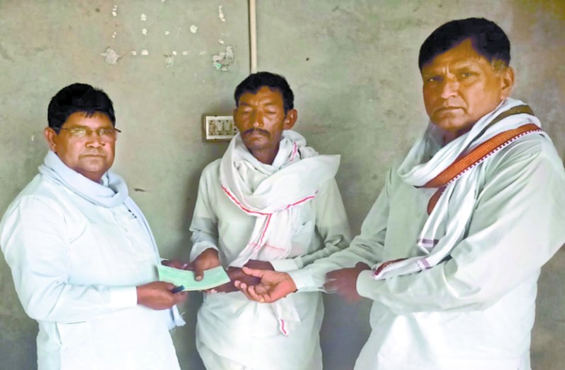 मां ने दी किडनी , फिर भी नहीं बच पाया बेटा, पीडि़त परिवार की मदद को आगे आए लोग