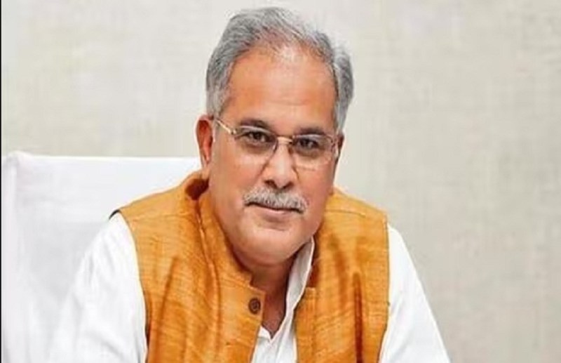 युवक ने CM बघेल के खिलाफ सोशल मीडिया पर की अश्लील टिपण्णी, मचा बवाल, पुलिस कर रही पड़ताल