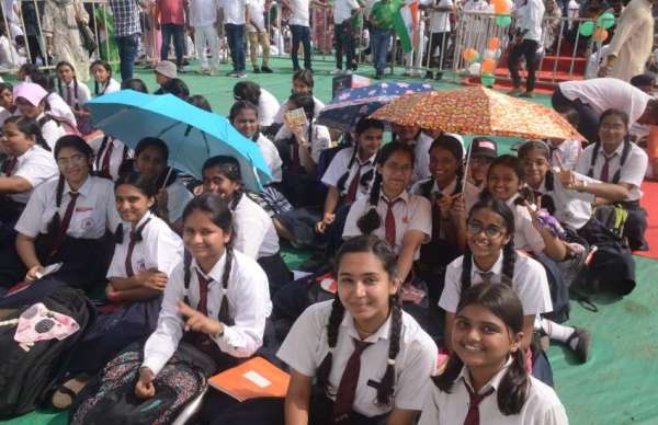 वसुधैव कुटुंबकम फाउंडेशन के संयुक्त तत्वावधान में आज 11 अगस्त शुक्रवार को वंदे मातरम एवं राजकीय गीत का वृहद आयोजन