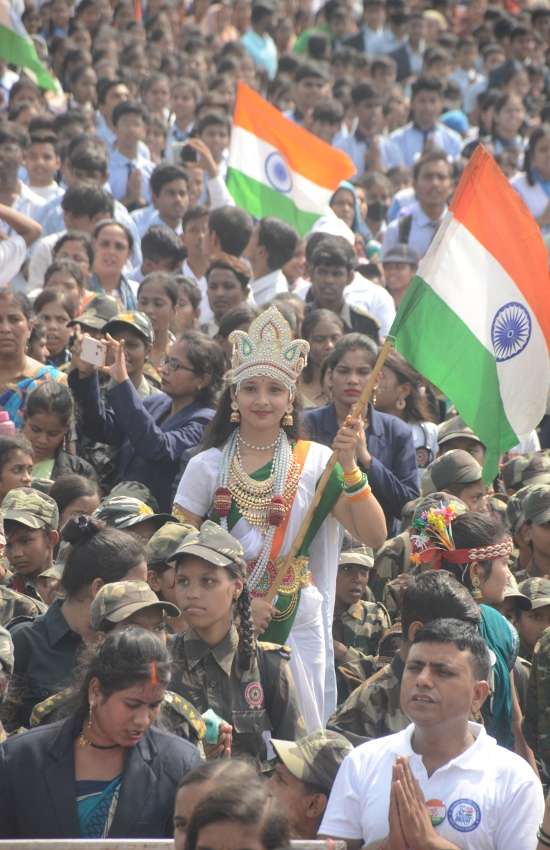 वसुधैव कुटुंबकम फाउंडेशन के संयुक्त तत्वावधान में आज 11 अगस्त शुक्रवार को वंदे मातरम एवं राजकीय गीत का वृहद आयोजन