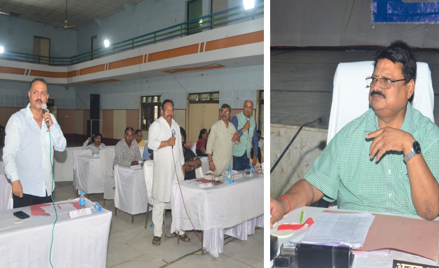 हंगामेदार रही सामान्य सभा की बैठक: सत्ता पक्ष पर पेयजल समस्या, डामरीकरण में भेदभाव व फर्जी पट्टा वितरण का लगा आरोप