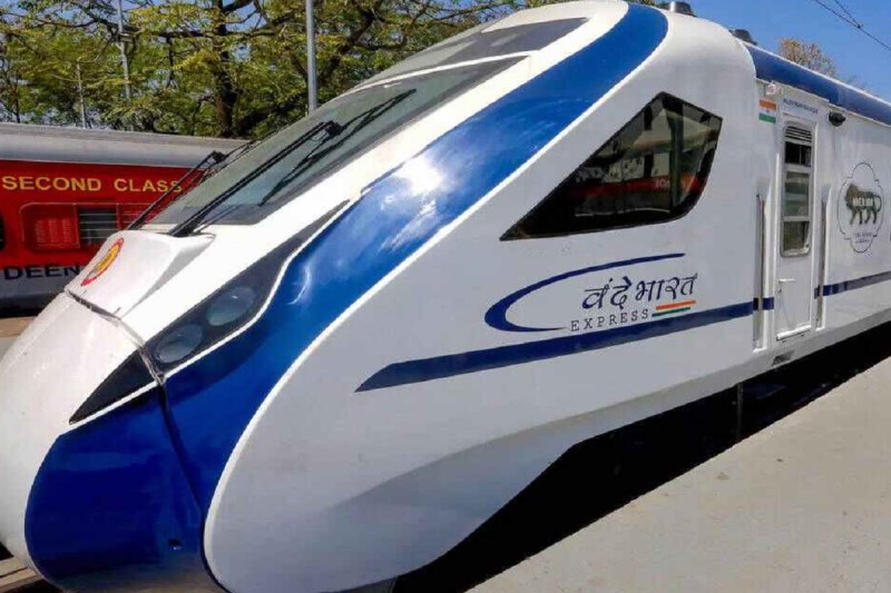 vande_bharat_train.jpg