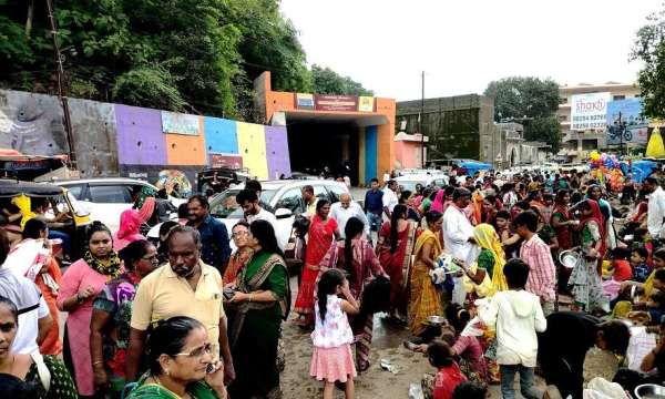 जूनागढ़ में दामोदर कुंड व भवनाथ इलाके में उमड़े लोग