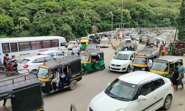 जूनागढ़ में दामोदर कुंड व भवनाथ इलाके में उमड़े लोग