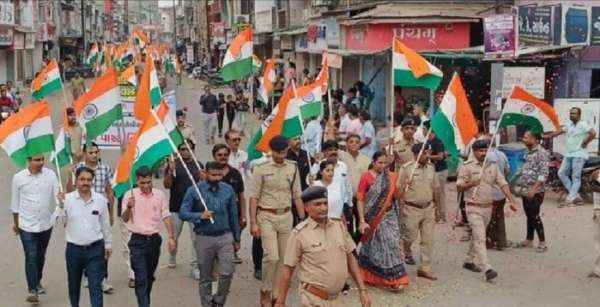 मेरी मिट्टी-मेरा देश व तिंरगा यात्रा में दिखी देशभक्ति की झलक