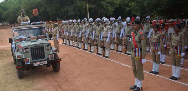  Tricolor hoisted proudly in the main function of Independence Day..... see photos