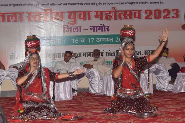 गांव ढाणी में छिपी प्रतिभाओं का मंच है युवा महोत्सव